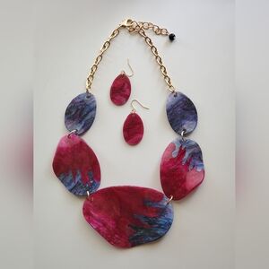 Lovely Statement Necklace & Earring Set